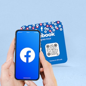 Placa conectada ao Facebook
