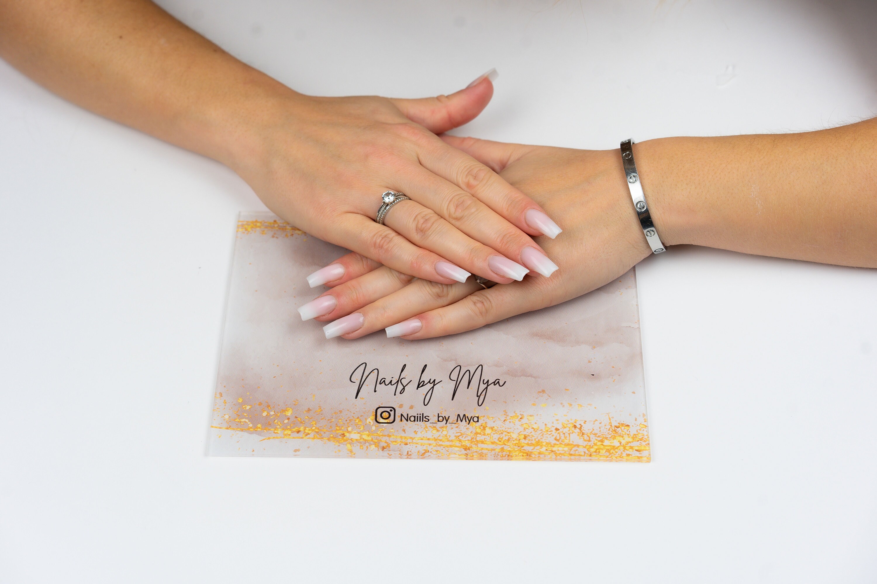 Individuelles Nagelfoto-Tablett – Acrylschild Mit Gravur Für Nagelkünstler, Salon Oder Social Media