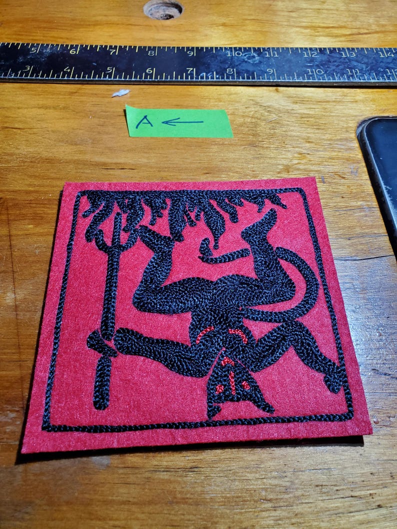 ONE Devil Cavorting in Flames Patch Chainstitch Embroidered Patch Very Large afbeelding 5
