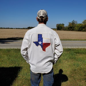 Men’s Large Levi’s Denim Shirt with Texas-Shaped Flag Patch Handcrank Chainstitch