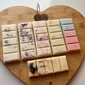 Highly scented soy wax melts - over 60 different scents - Snap Bars & Mini Snap Bars - Wax Melt Gifts