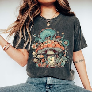 Comfort Colors® Vintage Aesthetic Mushroom Shirt, Goblincore Shirt, Hippie Shirt, Nature Lover Gift, Mushroom Lover Shirt