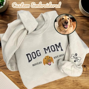 Pet Embroidered Sweatshirt, Embroidered Pet Memorial Crewneck for Mom, Personalized Dog Sweatshirt, Pet Lovers Hoodie Gift, Gift For Her