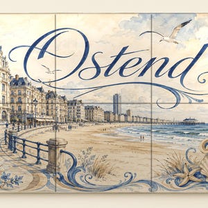 Könnte beinhalten: Ein rechteckiges Wandbild aus sechs Fliesen mit einer Aquarellillustration der Küste von Ostende. Die Szene zeigt einen Sandstrand, einen Pier und Stadtarchitektur, wobei der blaue Schriftzug Ostend zentral hervorgehoben ist.