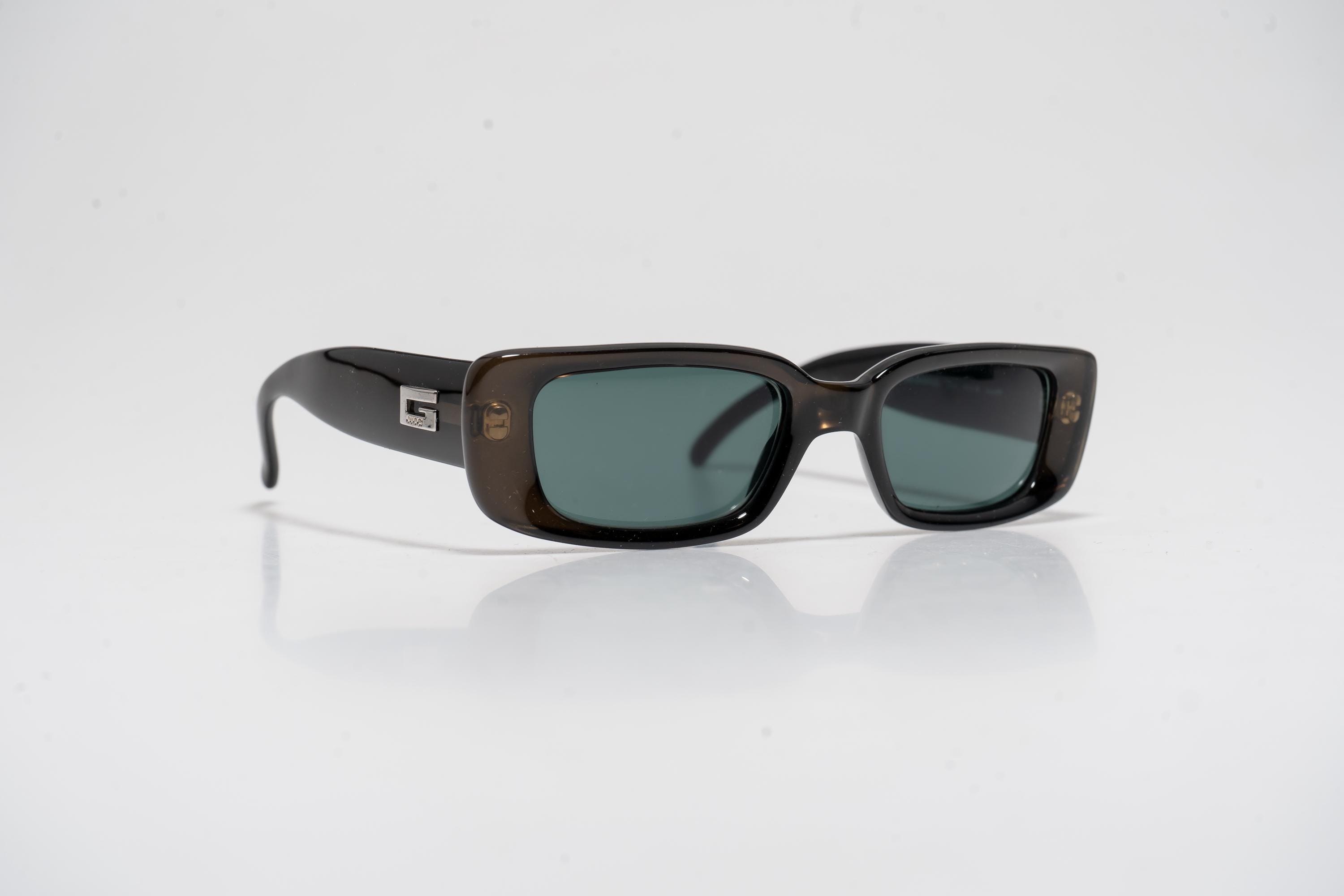 レビュー高評価の商品！ Sunglasses Vintage Rectangular GG2409/N/S Gucci by Ford Tom 小物