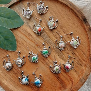Pendientes colgantes de porcelana con forma de tetera: pendientes de latón hipoalergénicos, joyería de inspiración vintage.