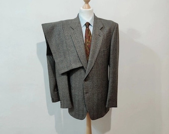 Tweed suit