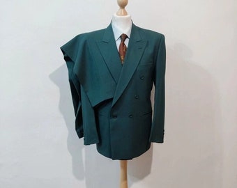 Zweireihiger grüner Anzug