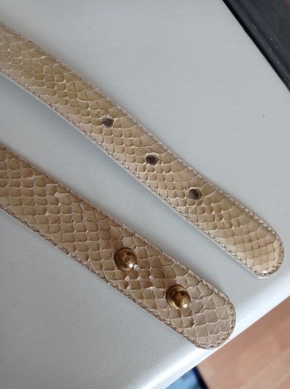 Vintage Genuine Snake Skin Beige Belt With Gold Tone Detail  display picture 3