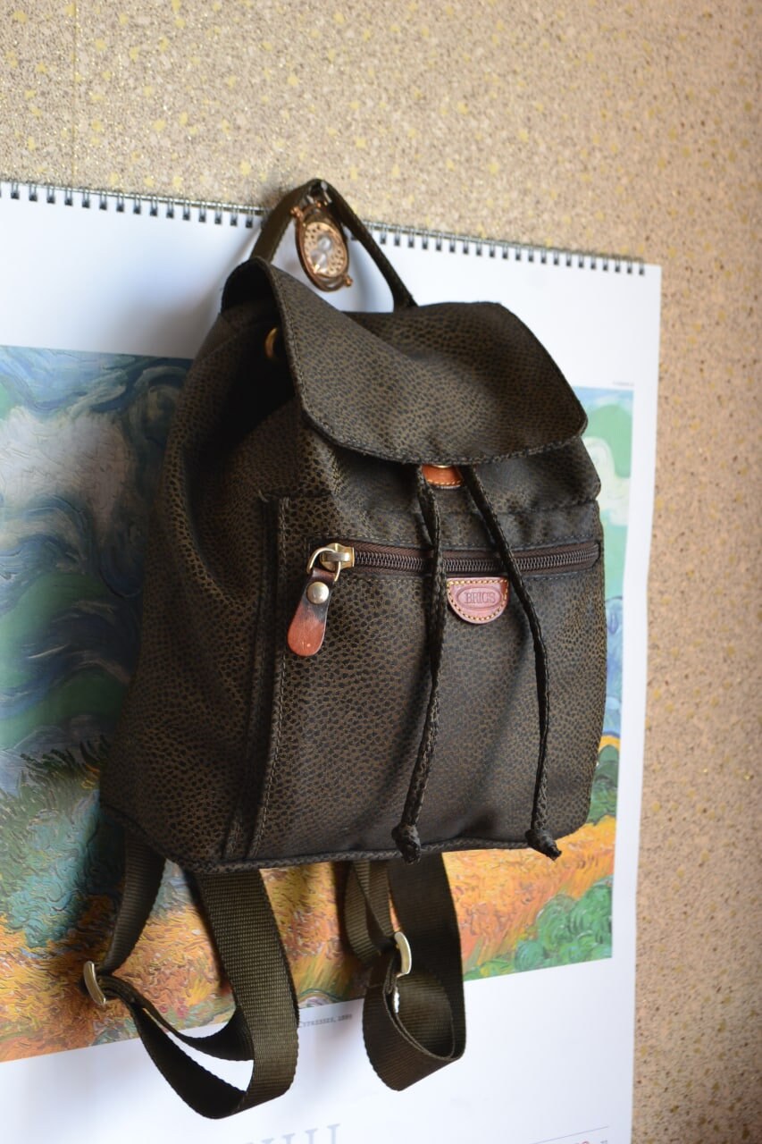 bric's leather backpack Brics Varese degree) pocket to easily secure your laptop Leather backpack