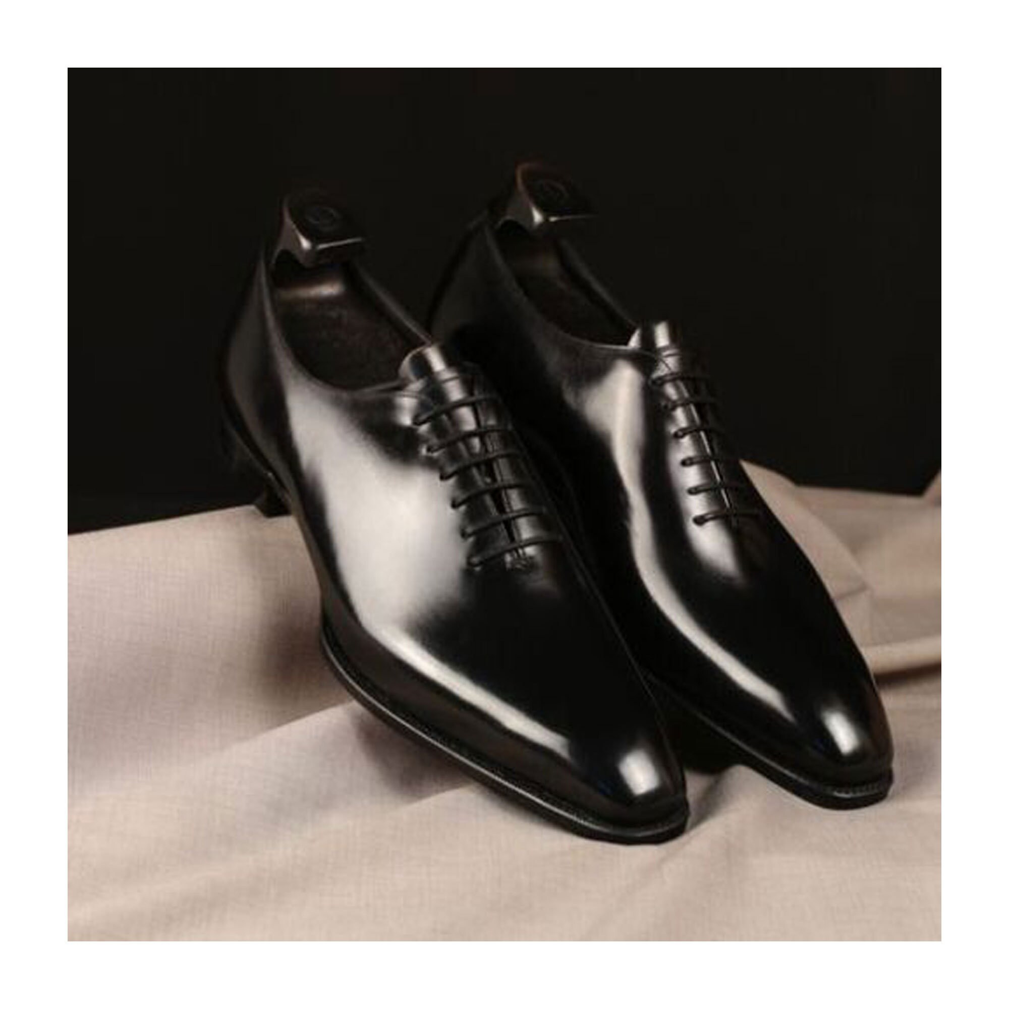 Luxurious Handmade Mens Wedding Oxford Shoes Black Khaki Genuine Leather  Brogue Mens Designer Dress Shoes Slip On Business Formal Shoes For Men From  Casey45947, $65.79