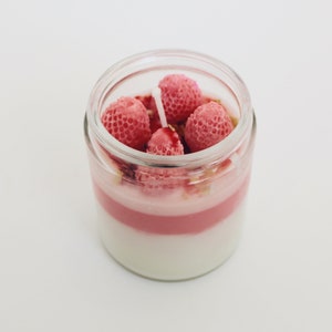 Strawberry parfait candle