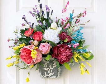 Cesta de porta floral grande de 66 cm (26 polegadas), guirlanda artesanal de peônias e hortênsias de seda, decoração de fazenda.