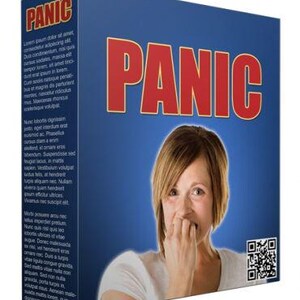 Könnte beinhalten: Eine Produktbox mit dem Wort "PANIC" in großen roten Buchstaben auf blauem Hintergrund. Eine Frau ist mit einem panischen Blick zu sehen, die an ihren Nägeln knabbert. Die Box hat auch Text und einen QR-Code.