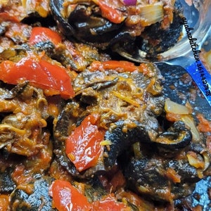 Peppered  Snails/Igbin Alatasuesue/Snails