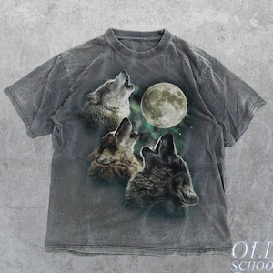 Howling Wolves Vintage 90s Graphic Shirt, Wolf Moon Tee, Wild Free, Loyal Wolf Shirt, Grey Wolf Washed Oversize Tee, Distressed Retro Shirt