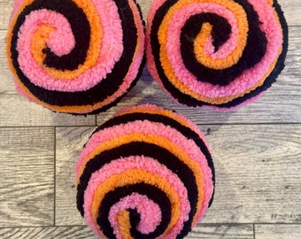 Halloween Wreath Attachment Pink Orange Black Yarn Wrapped Balls Handcrafted Bowl & Lantern Filler Tiered Tray Ornament Ball Embellishment