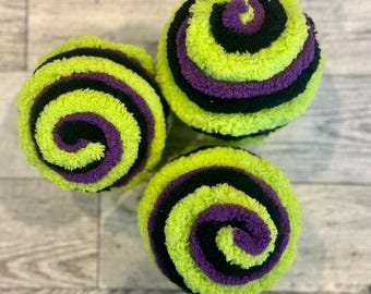 Halloween Wreath Attachment Green Purple Black Yarn Wrapped Balls Bowl and Lantern Filler for Home Handcrafted Ornament Ball Embellishment