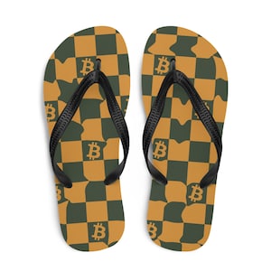 Bitcoin Art Checkerboard Pattern Flip-Flops: Cryptocurrency Fan Gift
