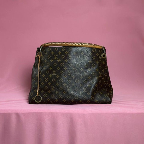 Vintage LV Artsy Monogram Bag, Shoulder leather nice style bag, Old school style bag