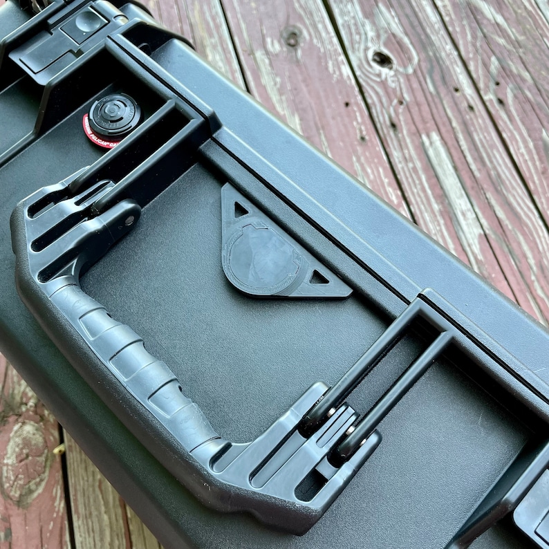 Pelican Nametag Airtag Mount - Thumbnail 3