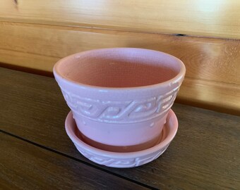 Vintage McCoy pink planter with Grecian design