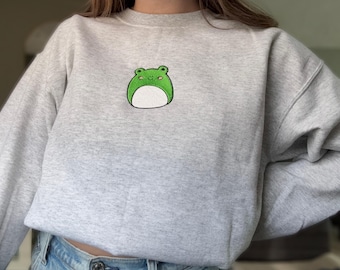 Geborduurd schattig kikker sweatshirt met ronde hals | Squishmallow Frog esthetisch shirt | Gezellig cadeau-idee