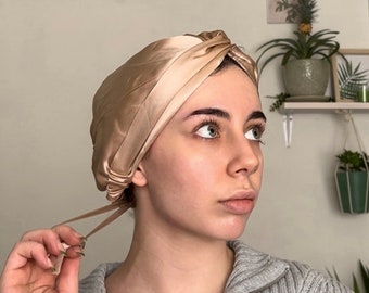 Damen Nachtmütze Turban | Haarturban aus 100 % reiner Maulbeerseide | Verstellbare doppelschichtige gedrehte Motorhaube | Schützt das Haar vor Schäden