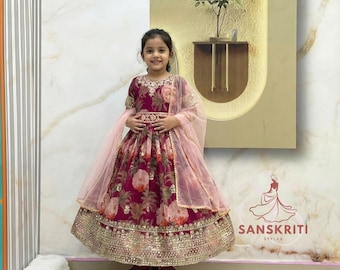 Vestido floral para niñas, vestido bordado con lentejuelas, vestido indio para niñas, vestido de boda para niñas, vestidos Anarkali confeccionados para niñas, trajes de diseñador para niñas.