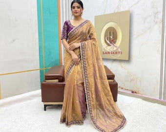 Tissue zijden sari met geborduurde paarse bloemenrand | Indiase designer bruiloft sari | Feestkleding met blouse