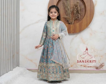 Vestido floral para niñas, vestido bordado con lentejuelas, vestido indio para niñas, vestido de boda para niñas, vestidos Anarkali confeccionados para niñas, trajes de diseñador para niñas.