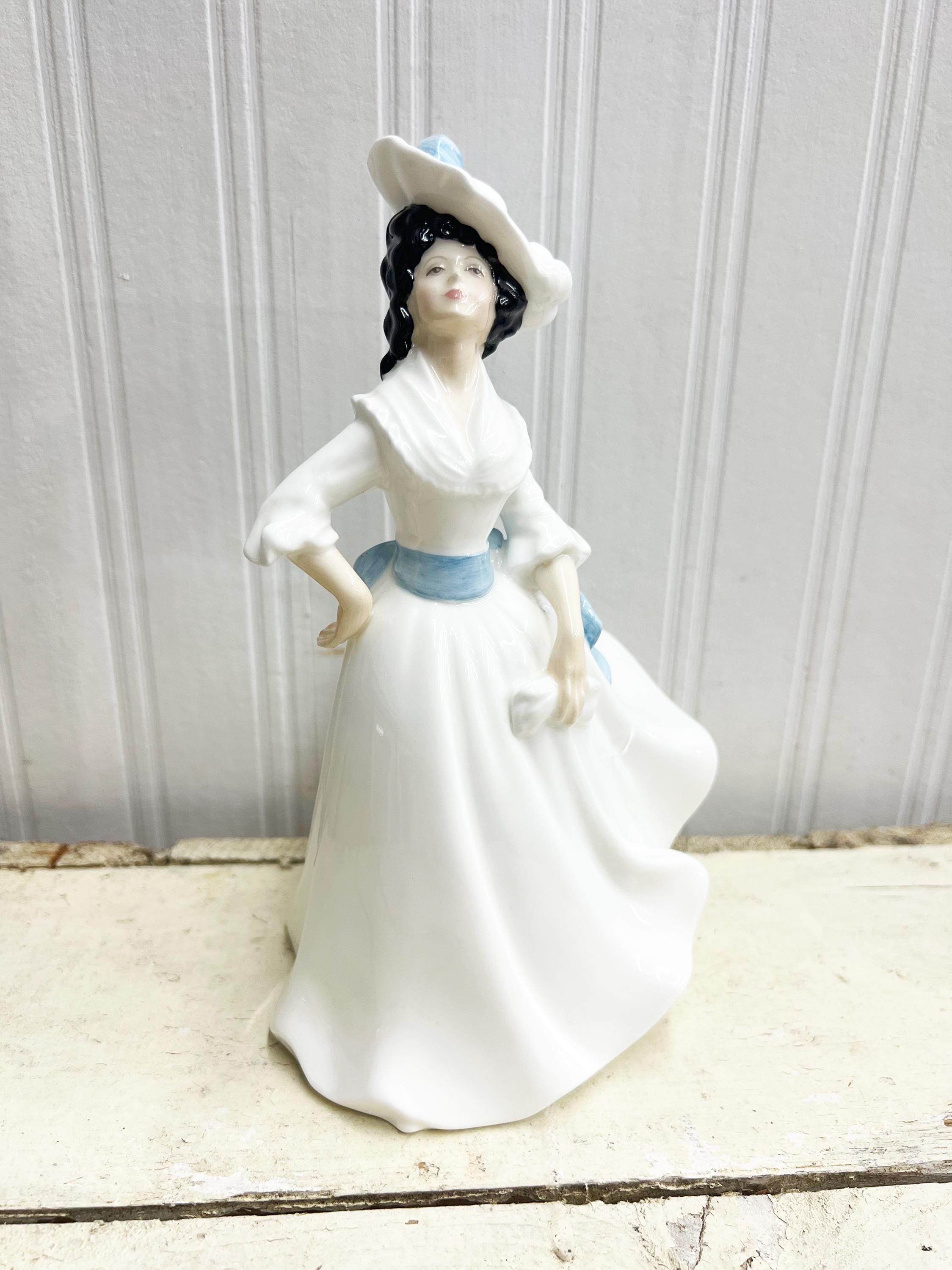 【新品　未使用】ロイヤルドルトン　マーガレット フィギュリン Margaret Doulton Margaret - Etsy