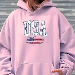 Retro USA Sweatshirt, Womens USA Crewneck Sweatshirt, USA Shirt, America Sweatshirt, 4th of July Sweatshirt, Patriotic Sweatshirt