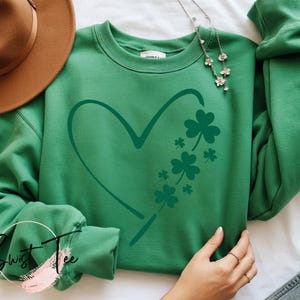 St. Patricks Day Sweatshirt for Women, Lucky Crewneck, Shamrock Elbow Sweatshirt, Heart and Shamrock Sweatshirt, Irish Sweatshirt, St Pattys