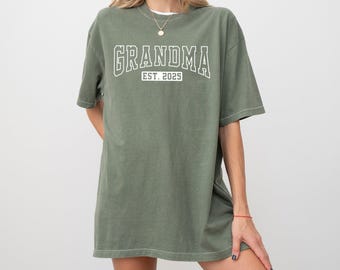Custom Comfort Colors® Grandma Shirt, Mothers Day Gift, Gift for Grandmother, Nana Tee, Grandma Est Date Tshirt, Mommy Shirt, Mimi Shirt