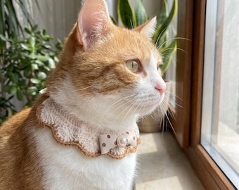 Elegant Beige&Brown Crochet Collar for Cats Clothes Knitted Neckwear Outfit Handmade Cat Accessory Adjustable Bib with Bow Cat Lover Gift