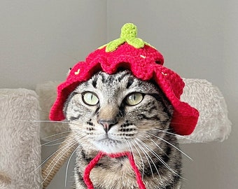 Cute Red Strawberry Crochet Bucket Hat for Cat Clothes Kawaii Cat Costume Knitted Accessories Funny Kitten Outfit Lovely Gift for Cat Lover