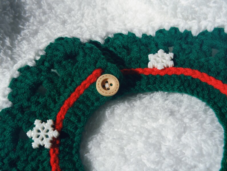 Cute Christmas Crochet Cat Collar Clothes for Cats Pet Costume Cat Outfit Fashion Wear Handmade Cat Accessory Red Bell Neckwear Green Bib image 6