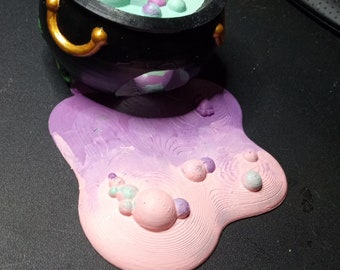 Witch's Cauldron Dice Tower