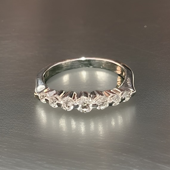18k White Gold Diamond Ring - image 1