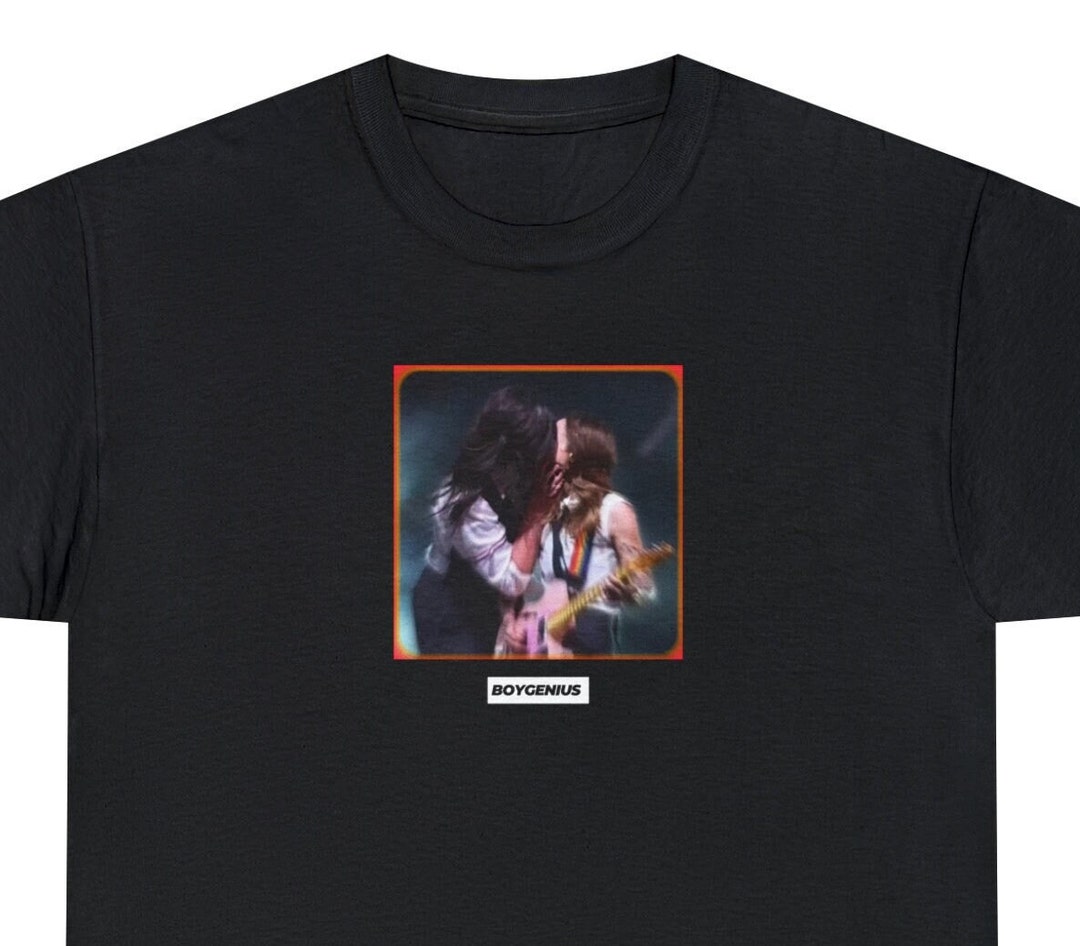 Lucy Dacus Julien Baker Kiss Girls Kissing Boygenius Unisex - Etsy