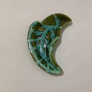Vintage hand glazed ceramic leaf shaped serving dish / signed California Pottery