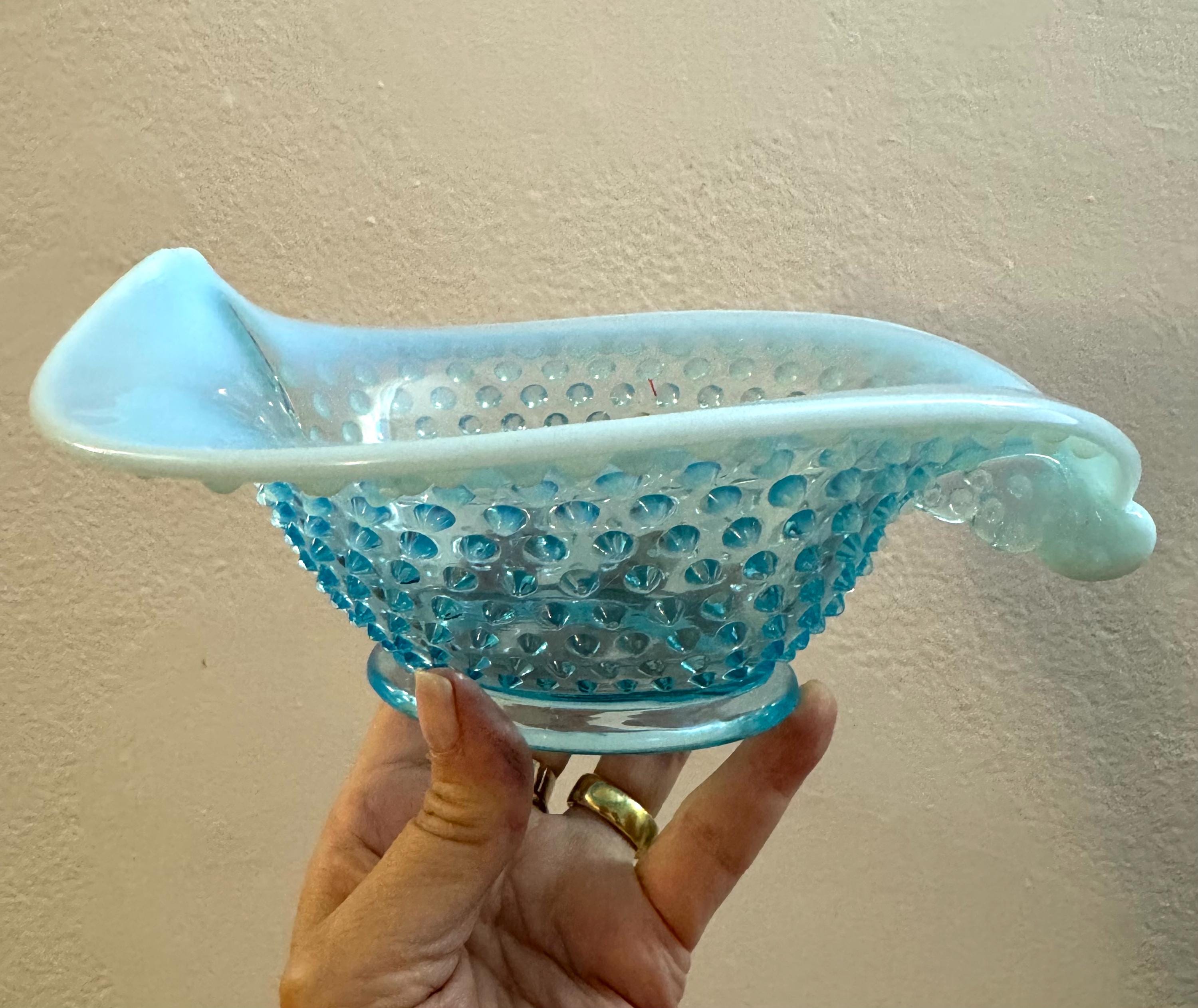 希少なヴィンテージ フェントン オパールセント ホブネイル ディッシュ