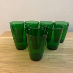 Set mit 8 Anchor Hocking Forest Green 8 Unzen Bechern