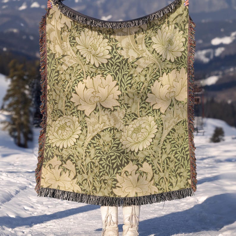 MtInfinityInc William Morris Chrysanthemum Woven Blanket - Thumbnail 4