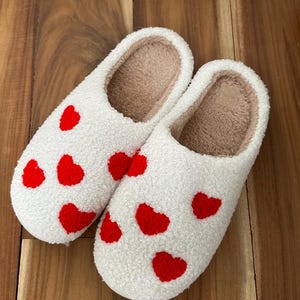 Heart Print Women’s Slippers Valentine’s Day slippers. ivory slippers with red hearts