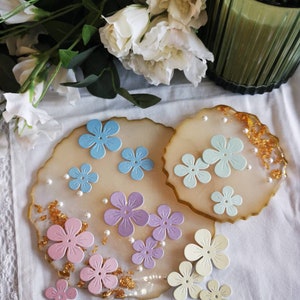 15 x Die Cuts Flowers Blossoms Mother of Pearl Paper Pastel Colors Scrapbooking JunkJournal Bulletjournal Card Toppers