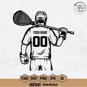 Puede incluir: Gráfico en blanco y negro de un jugador de lacrosse. El jugador lleva casco, guantes y una camiseta con el texto "YOUR NAME" y el número "00". El palo de lacrosse está sobre el hombro del jugador. Incluye iconos de tipo de archivo.