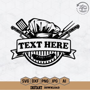 Może przedstawiać: Czarno-biała ilustracja czapki szefa kuchni z przekreślonymi narzędziami kuchennymi, kiełbasą i banerem z napisem "TEXT HERE".