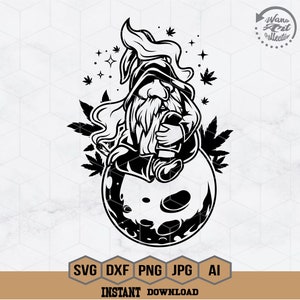 Pode incluir: Ilustração em preto e branco de um mago com barba longa e chapéu, segurando um cachimbo, sentado em uma lua crescente. Folhas de maconha e estrelas cercam o mago. A imagem inclui o texto "Wan Art Collection" e ícones de tipo de arquivo.